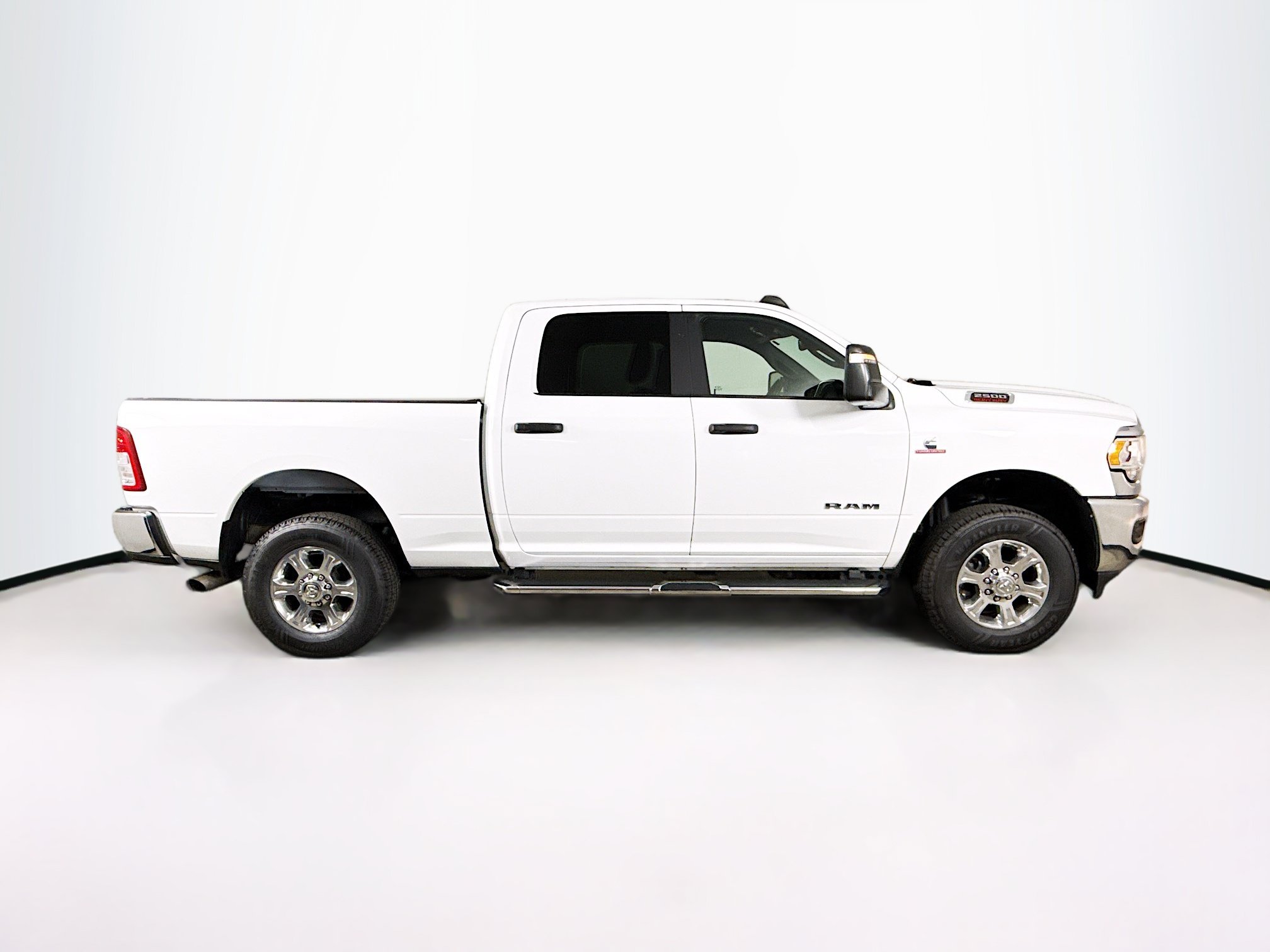 Used 2024 RAM 2500 Big Horn AWD/4WD image 2