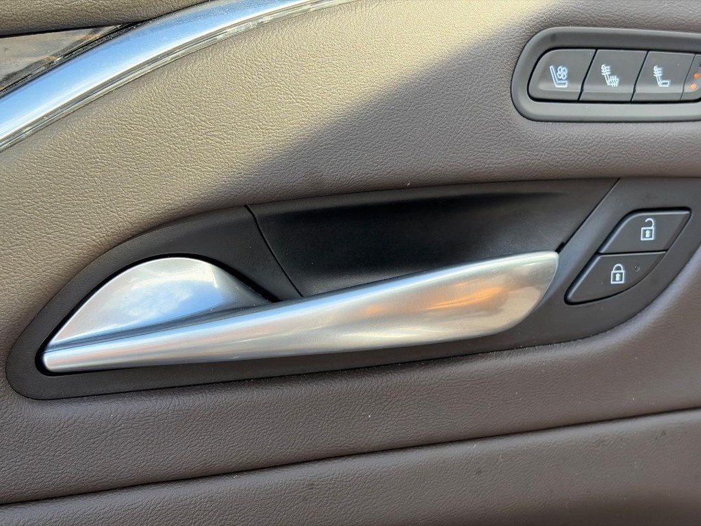 Certified 2023 Cadillac Escalade Premium Luxury AWD/4WD image 19