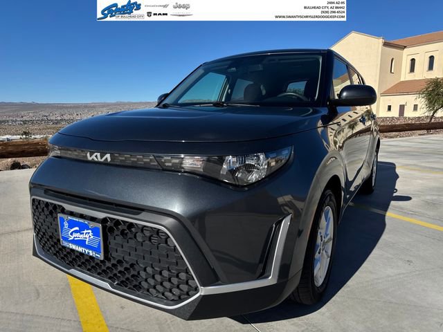 Used 2023 Kia Soul LX w/ LX Technology Package FWD image 1