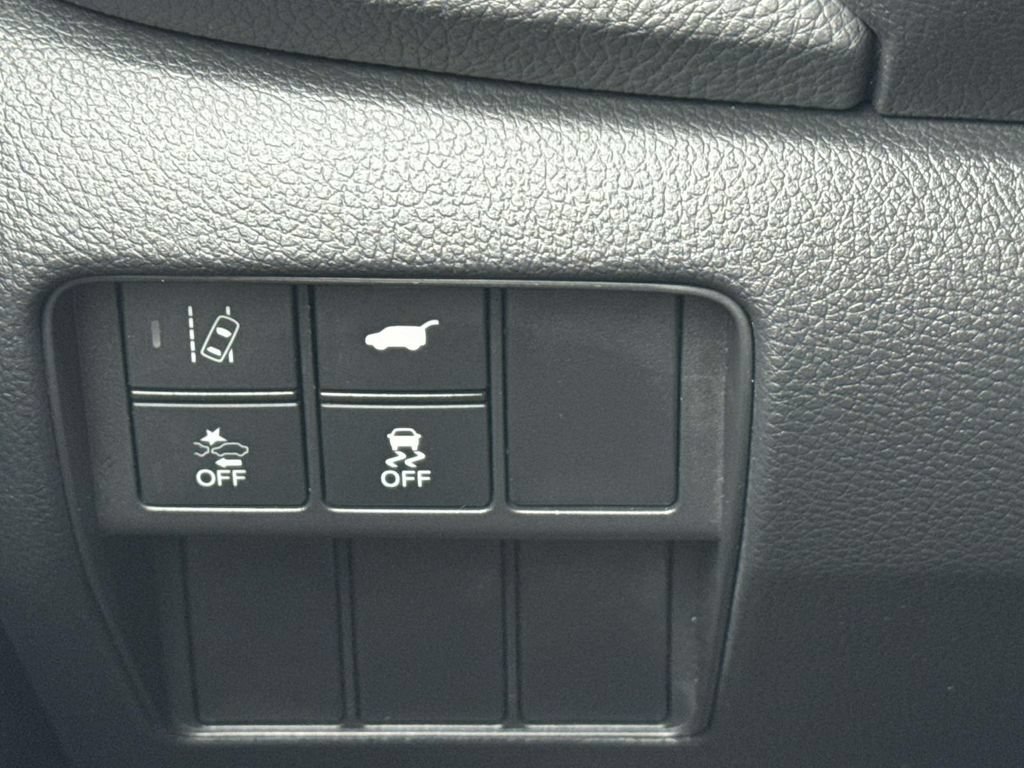 Used 2018 Honda CR-V Touring image 15