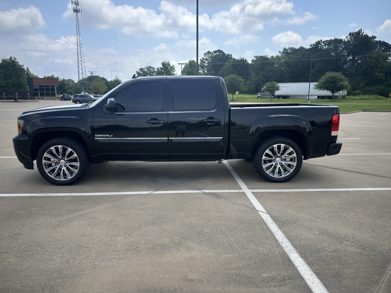 Used 2012 GMC Sierra 1500 Denali image 3