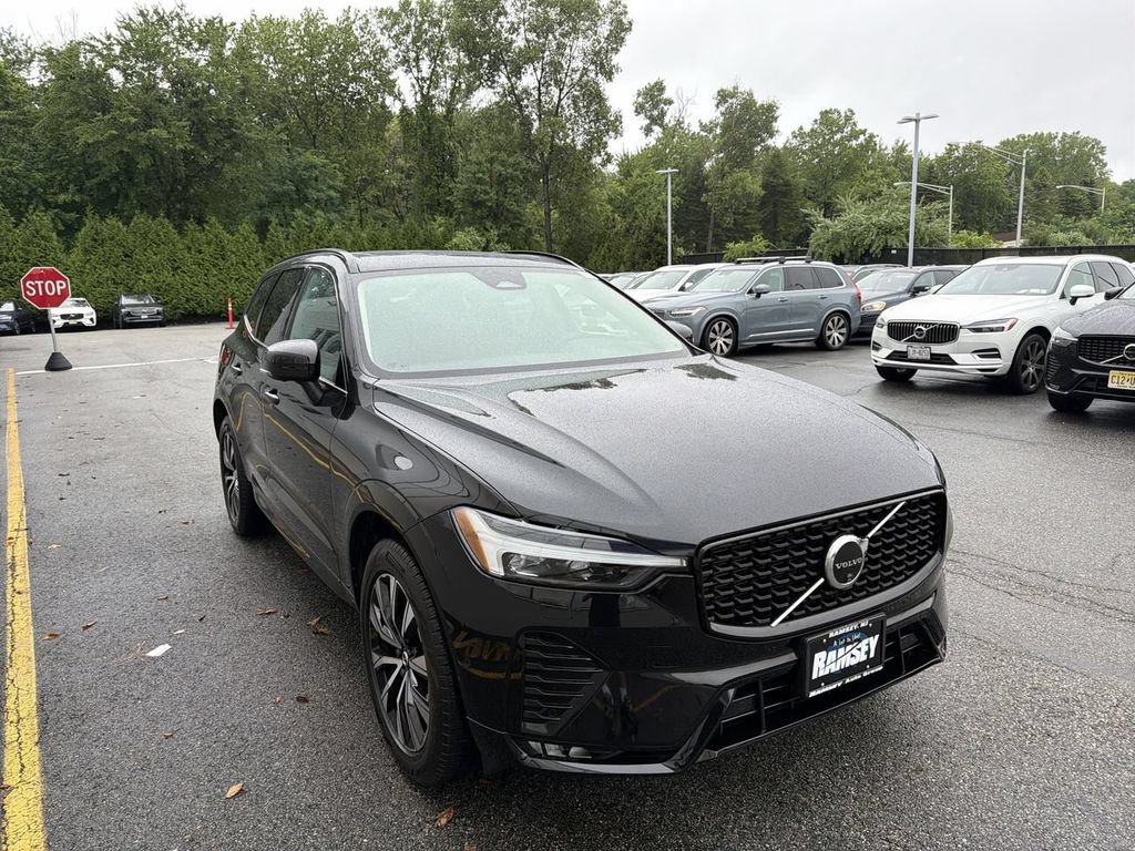 Certified 2024 Volvo XC60 B5 Plus w/ Protection Package Premier AWD/4WD image 2