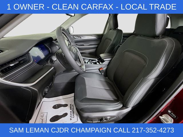 Used 2023 Jeep Grand Cherokee Laredo AWD/4WD image 19