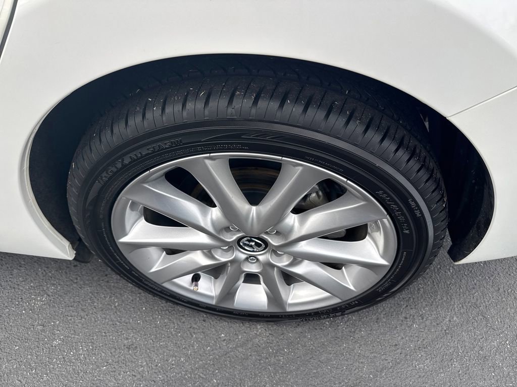 Used 2017 MAZDA MAZDA3 Sport w/ Preferred Equipment Package image 26
