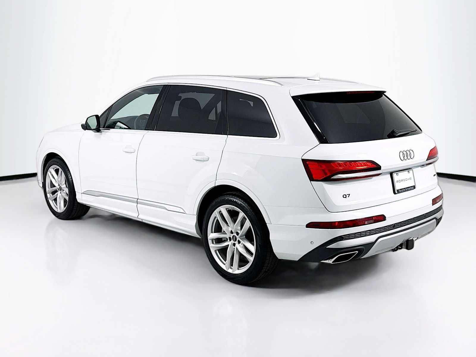 Used 2025 Audi Q7 3.0T Premium Plus w/ Premium Plus Package image 3