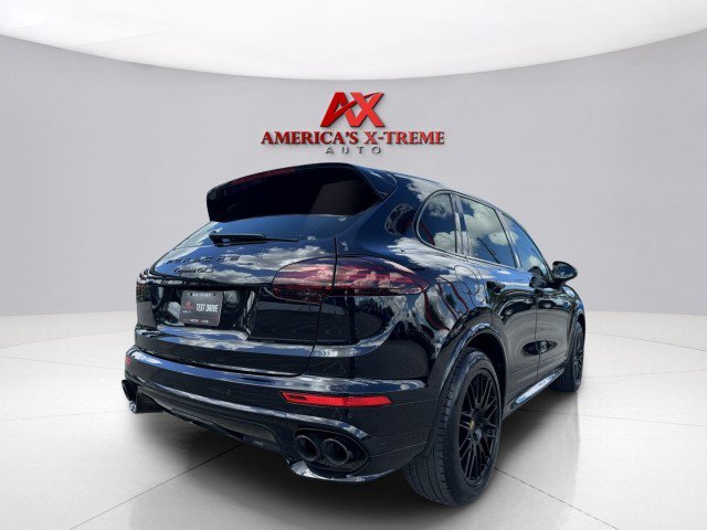 Used 2017 Porsche Cayenne GTS image 4