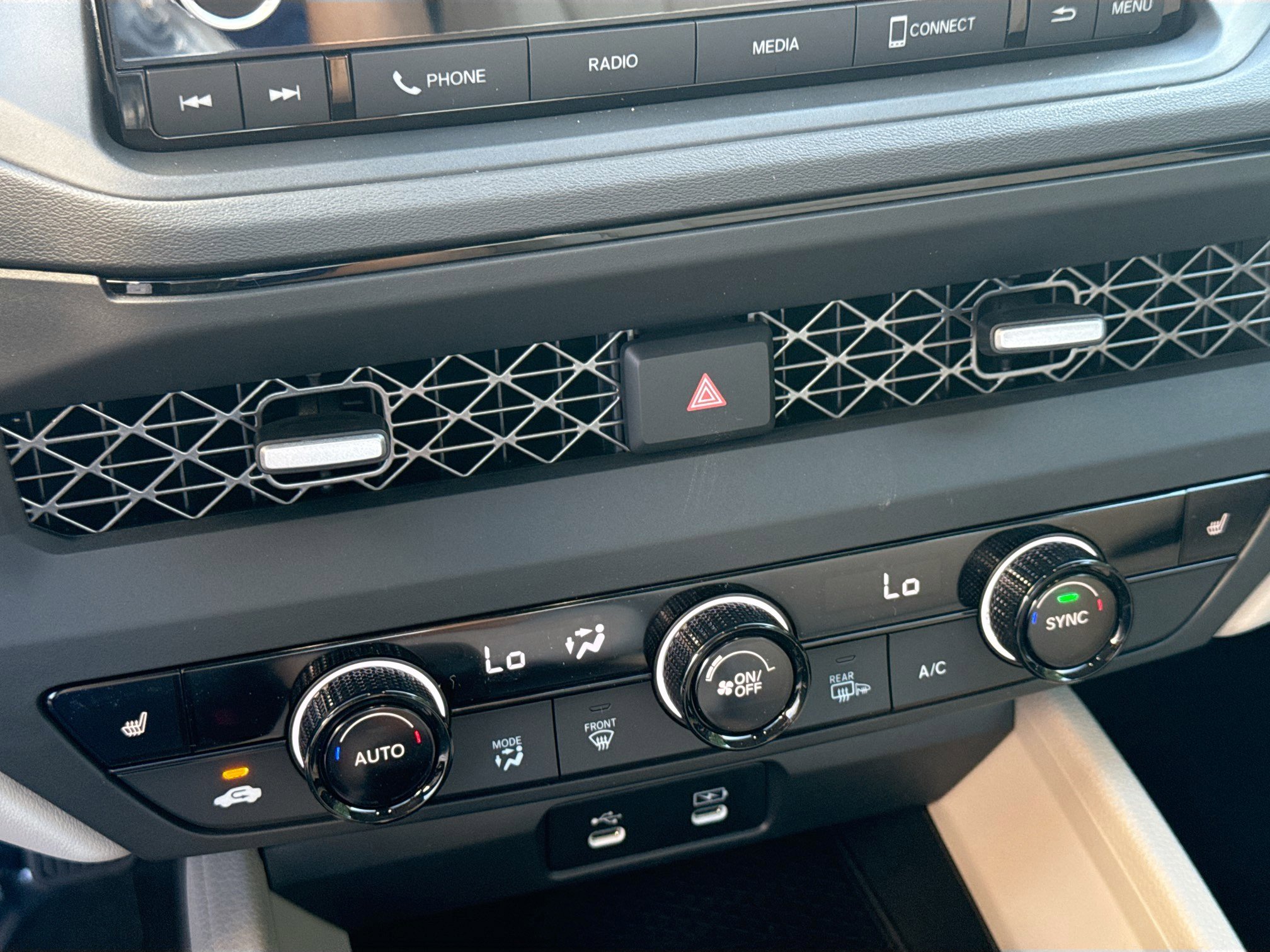 New 2025 Honda Accord SE image 12