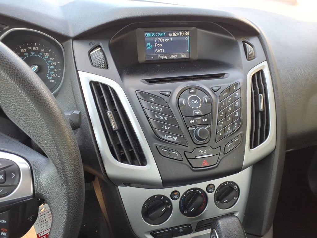 Used 2012 Ford Focus SE FWD image 21