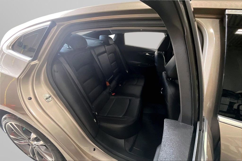 Used 2022 Chevrolet Malibu Premier FWD image 25