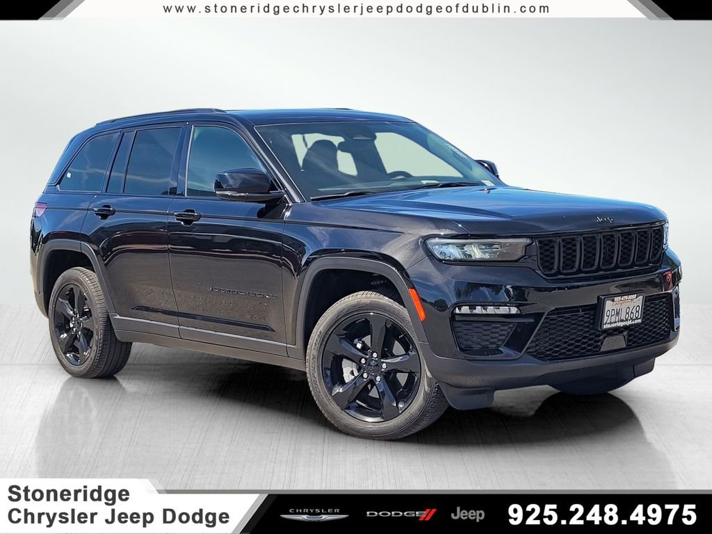 Used 2024 Jeep Grand Cherokee Limited w/ Black Appearance Package