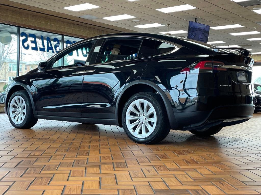 Used 2016 Tesla Model X 90D AWD/4WD image 6