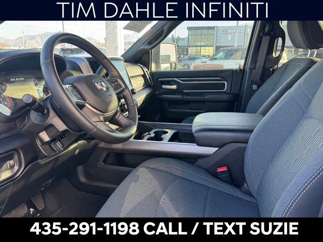 Used 2024 RAM 3500 Big Horn w/ Sport Appearance Package image 10