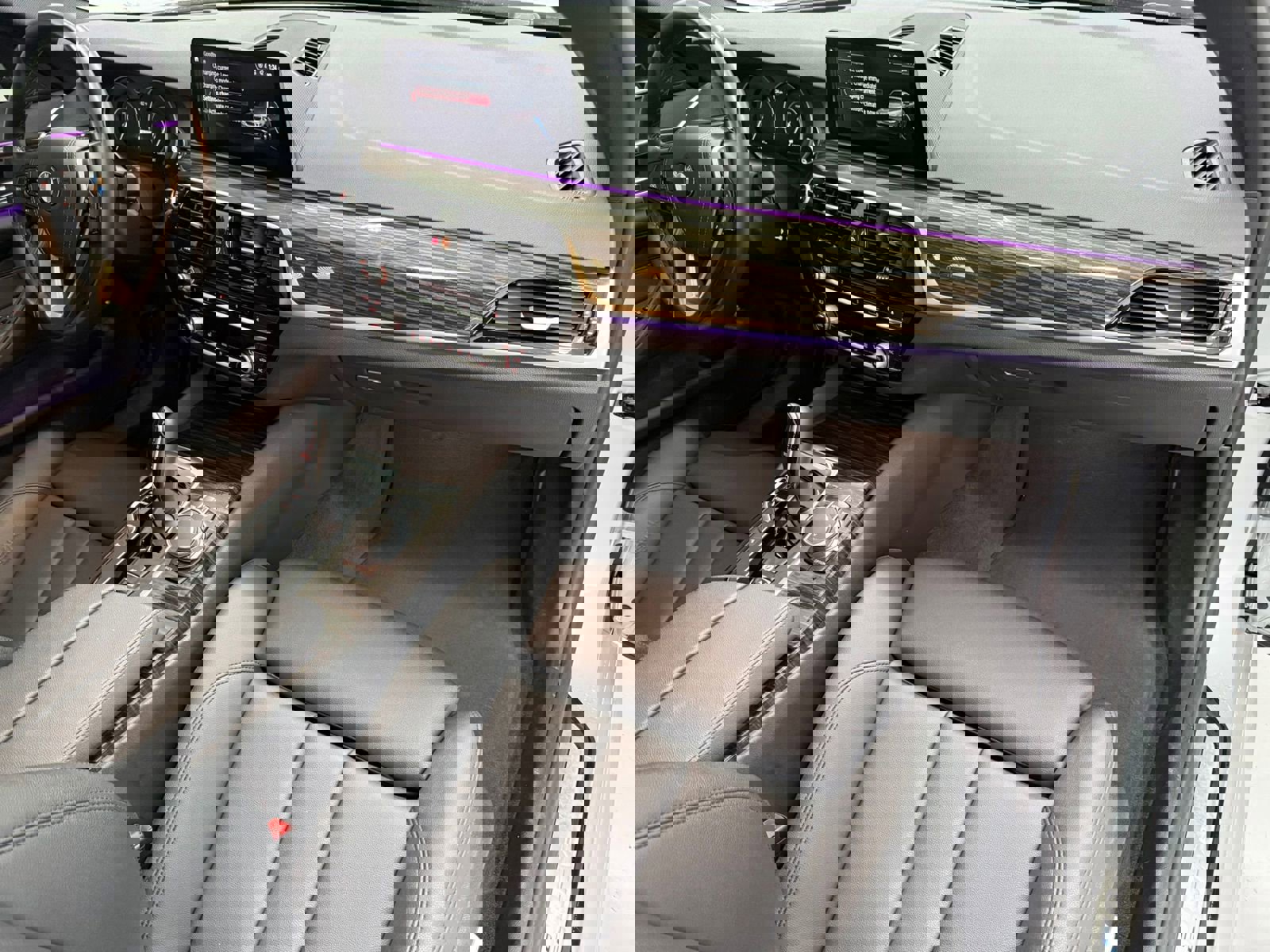 Used 2019 BMW 530e iPerformance w/ Convenience Package image 39