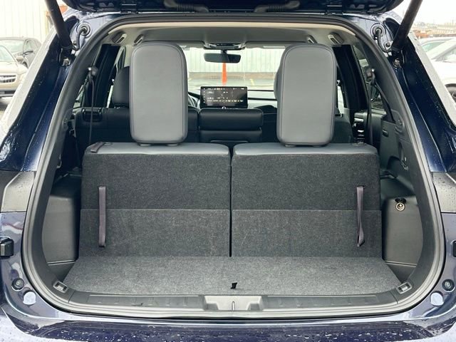 Used 2025 Mitsubishi Outlander SE image 12