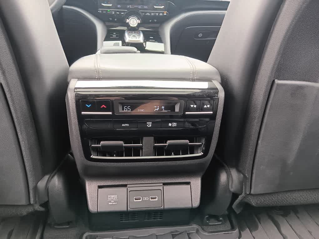 Used 2023 Acura MDX w/ Technology Package AWD/4WD image 14