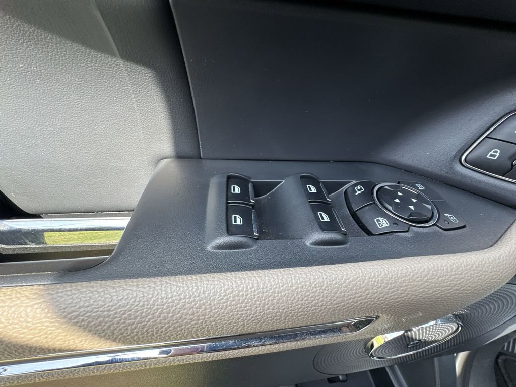 Used 2024 Ford Expedition Limited image 13