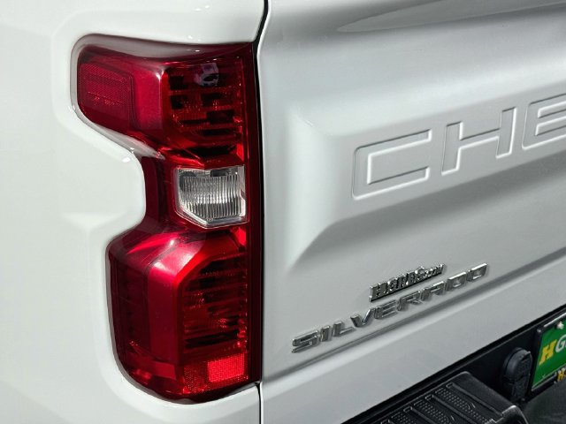 Used 2023 Chevrolet Silverado 1500 W/T w/ WT Value Package AWD/4WD image 31