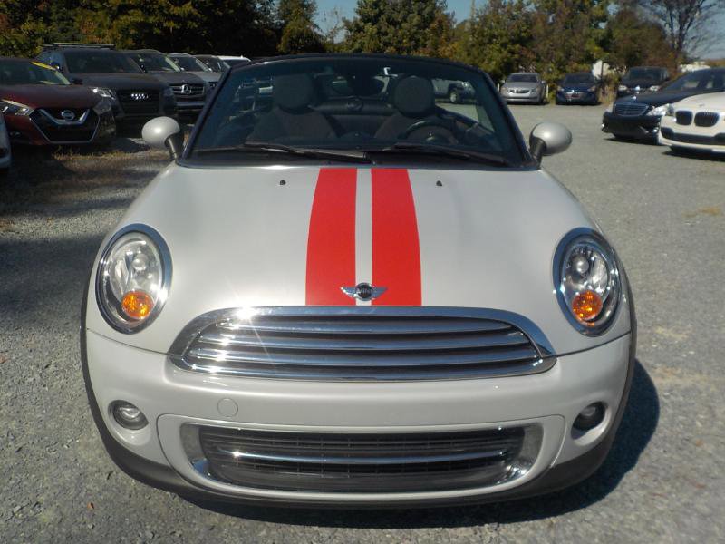 Used 2015 MINI Cooper Roadster w/ Mini Connected Package image 9