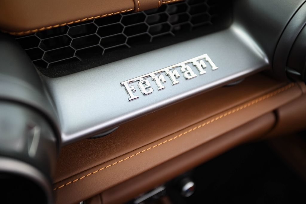 Certified 2022 Ferrari 812 GTS RWD image 34