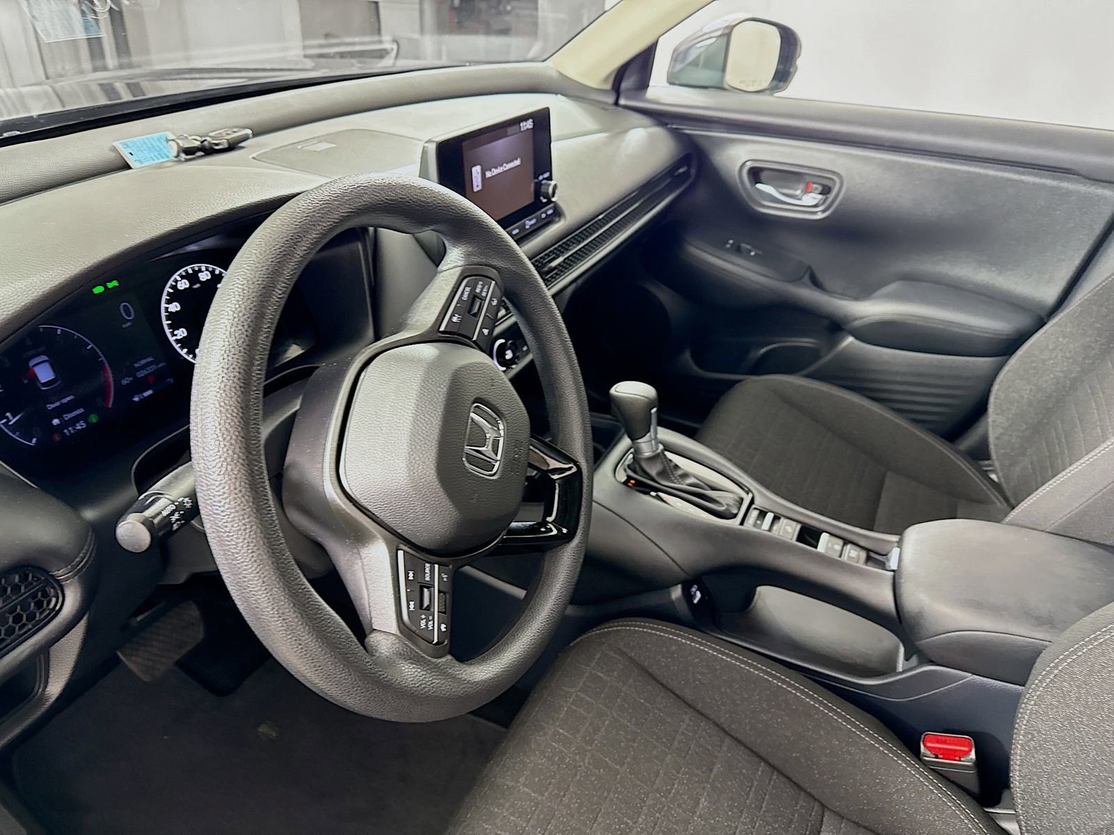 Used 2023 Honda HR-V LX image 7