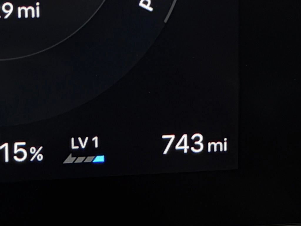 Used 2025 Hyundai Ioniq 5 SE RWD image 23