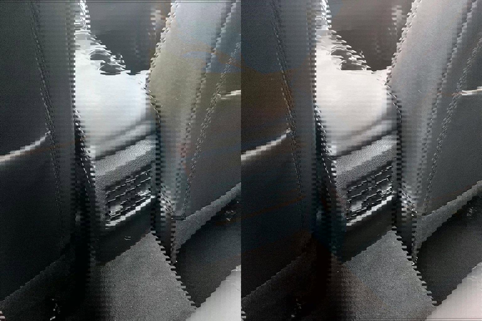 Used 2020 Lexus IS 350 F Sport w/ F Sport Package image 40