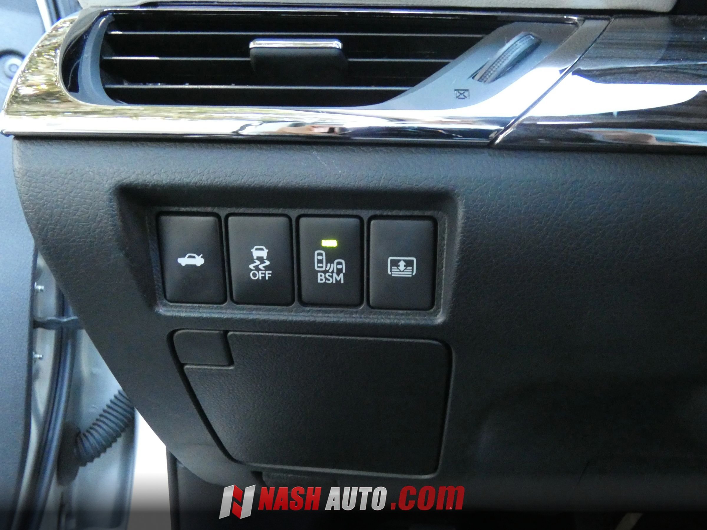 Used 2014 Toyota Avalon Limited FWD image 67