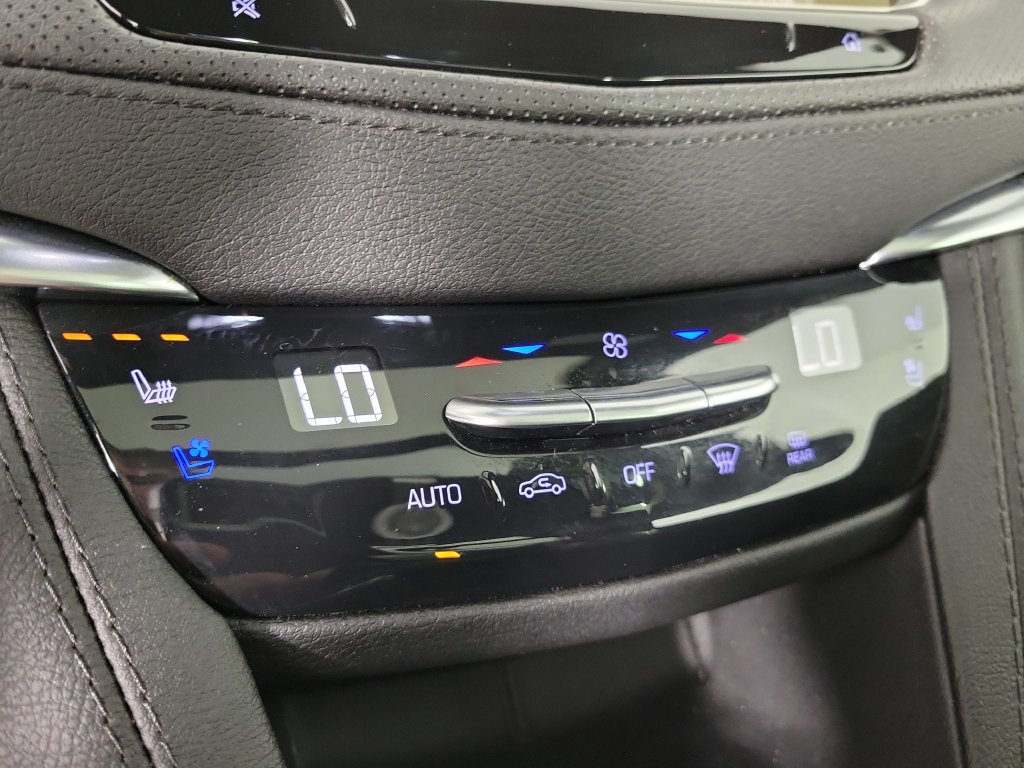 Certified 2024 Cadillac XT5 Premium Luxury w/ Technology Package AWD/4WD image 30