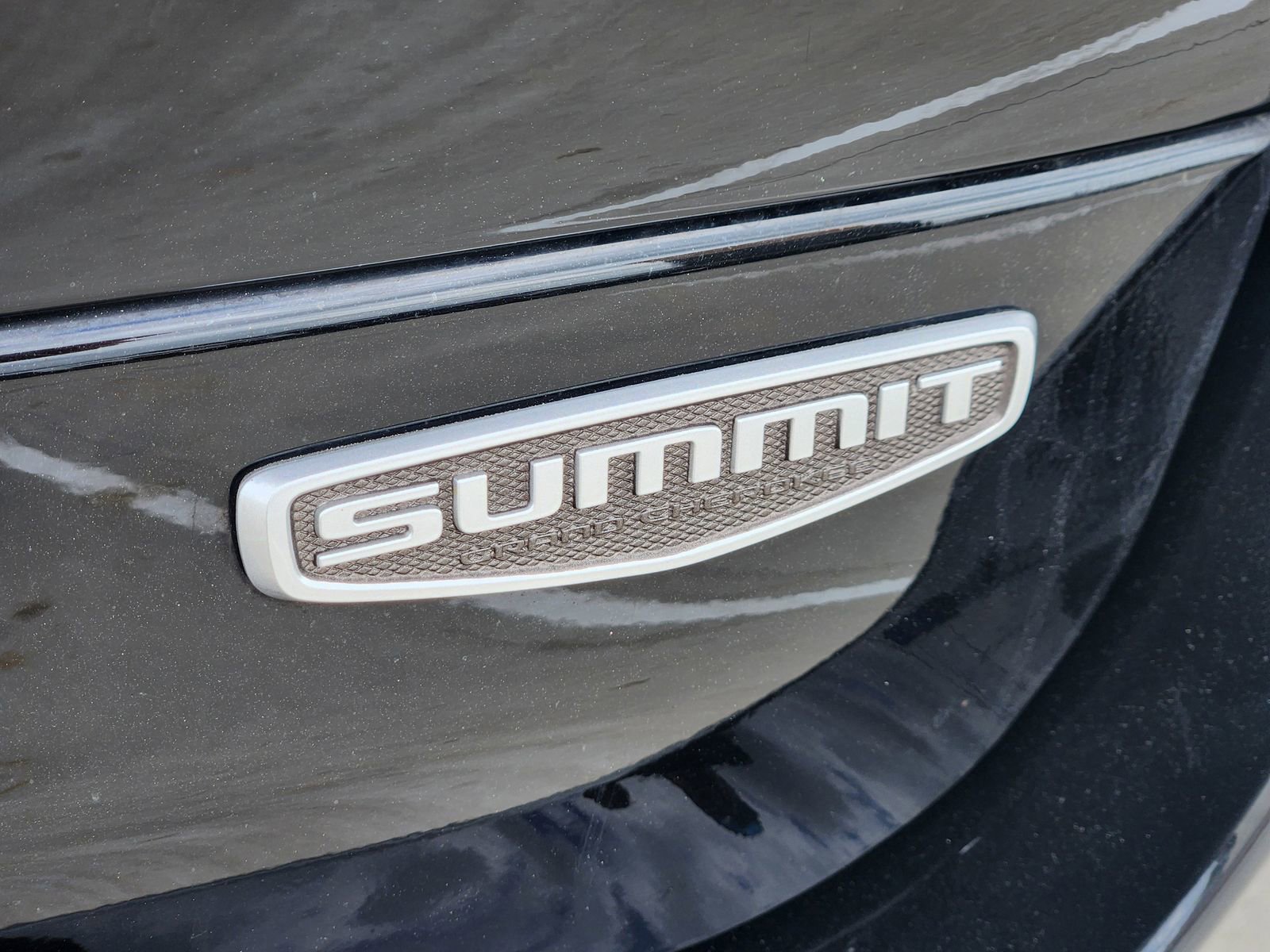 Used 2025 Jeep Grand Cherokee L Summit w/ Advanced Protech Group IV image 14