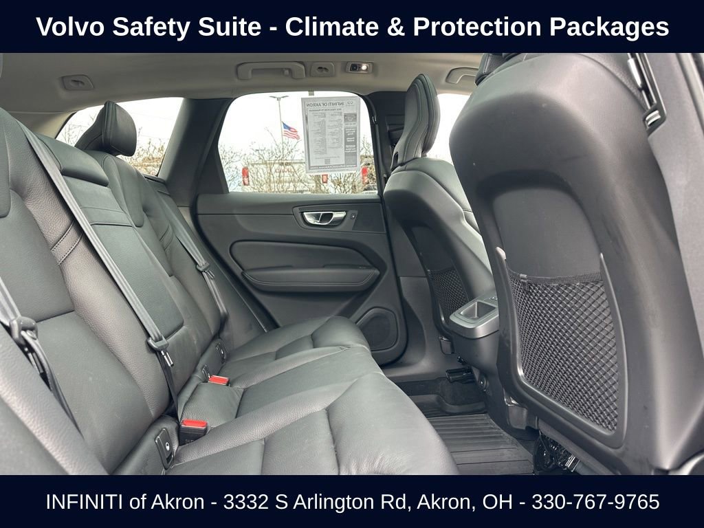 Used 2021 Volvo XC60 T5 Momentum w/ Premium Package image 33