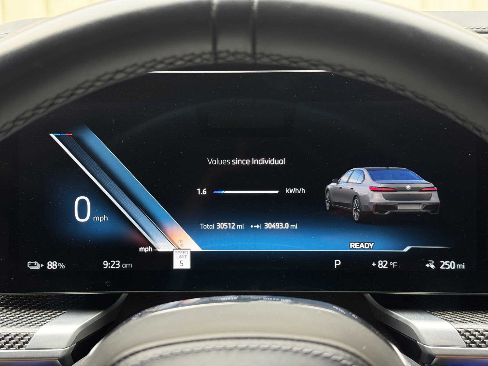 Used 2023 BMW i7 xDrive60 w/ Executive Package 2 AWD/4WD image 20