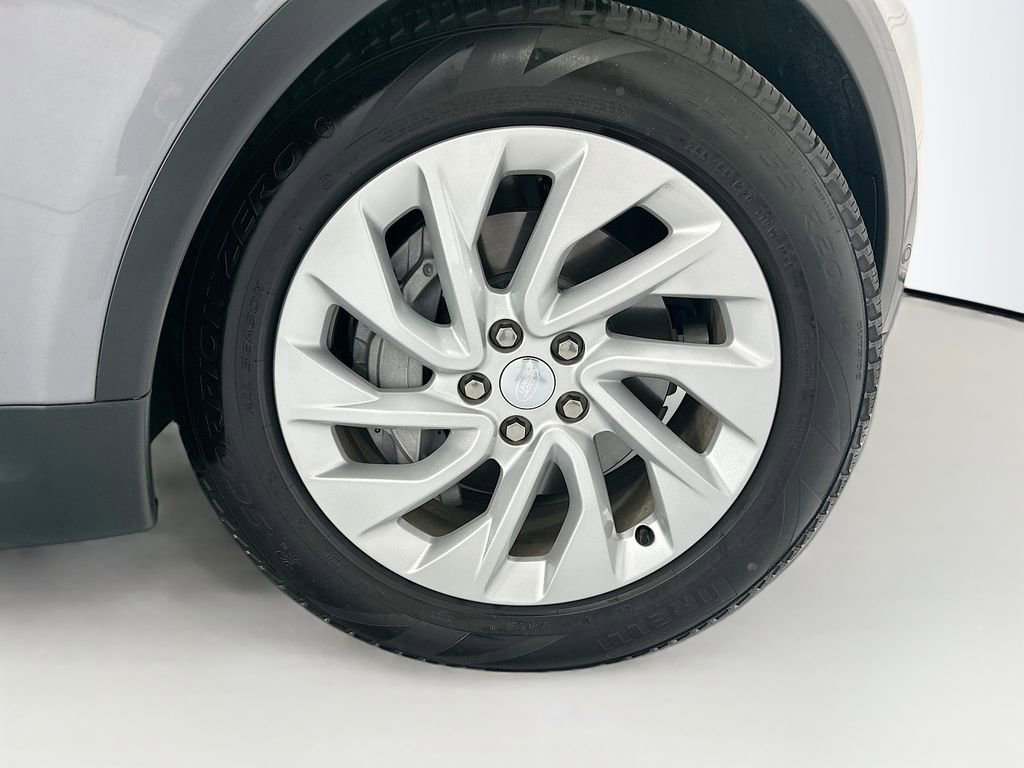Certified 2025 Land Rover Discovery S AWD/4WD image 31