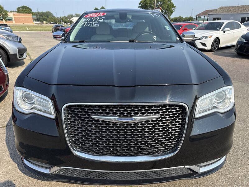 Used 2015 Chrysler 300 C RWD image 12