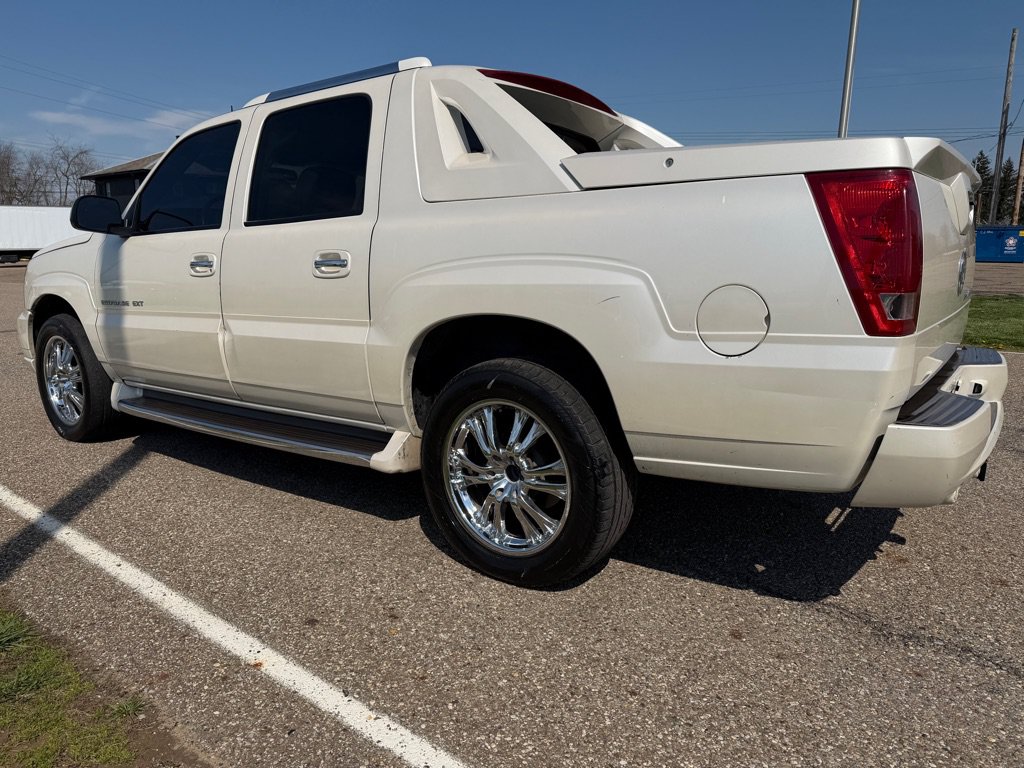 Used 2002 Cadillac Escalade EXT AWD/4WD image 7