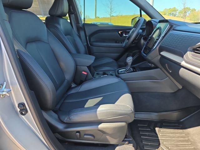 Used 2025 Subaru Forester Limited w/ Popular Package #2 image 17