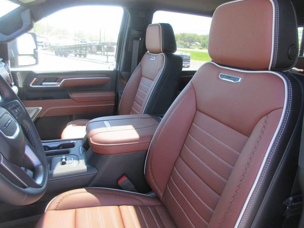New 2026 GMC Sierra 2500 Denali Ultimate AWD/4WD image 12