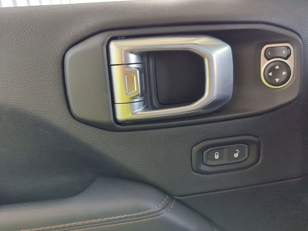 Used 2023 Jeep Wrangler Unlimited Rubicon 392 image 12