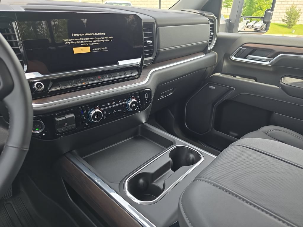 New 2026 GMC Sierra 2500 SLT w/ SLT Premium Package AWD/4WD image 24