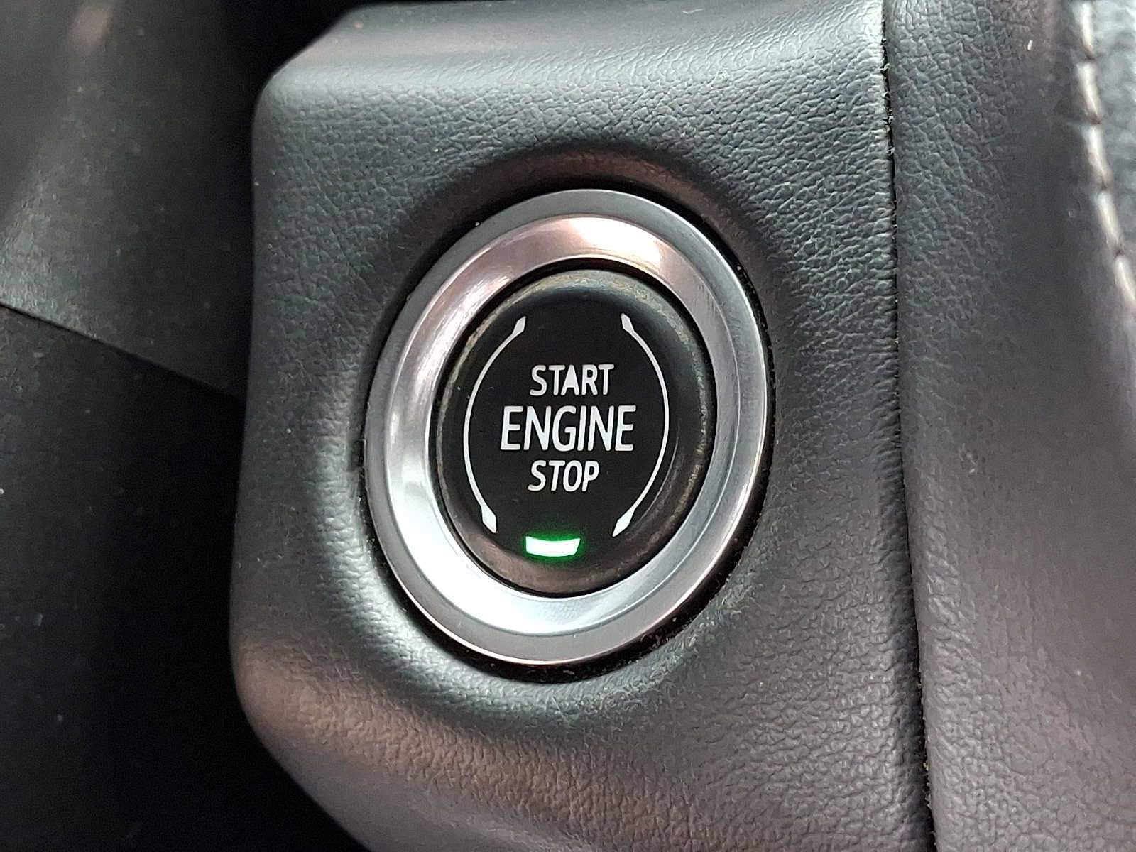 Used 2021 GMC Yukon SLE AWD/4WD image 25