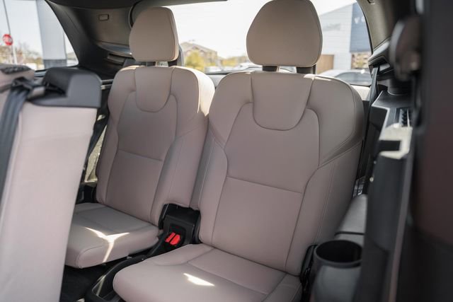 New 2026 Volvo XC90 T8 Plus w/ Protection Package Premier image 36