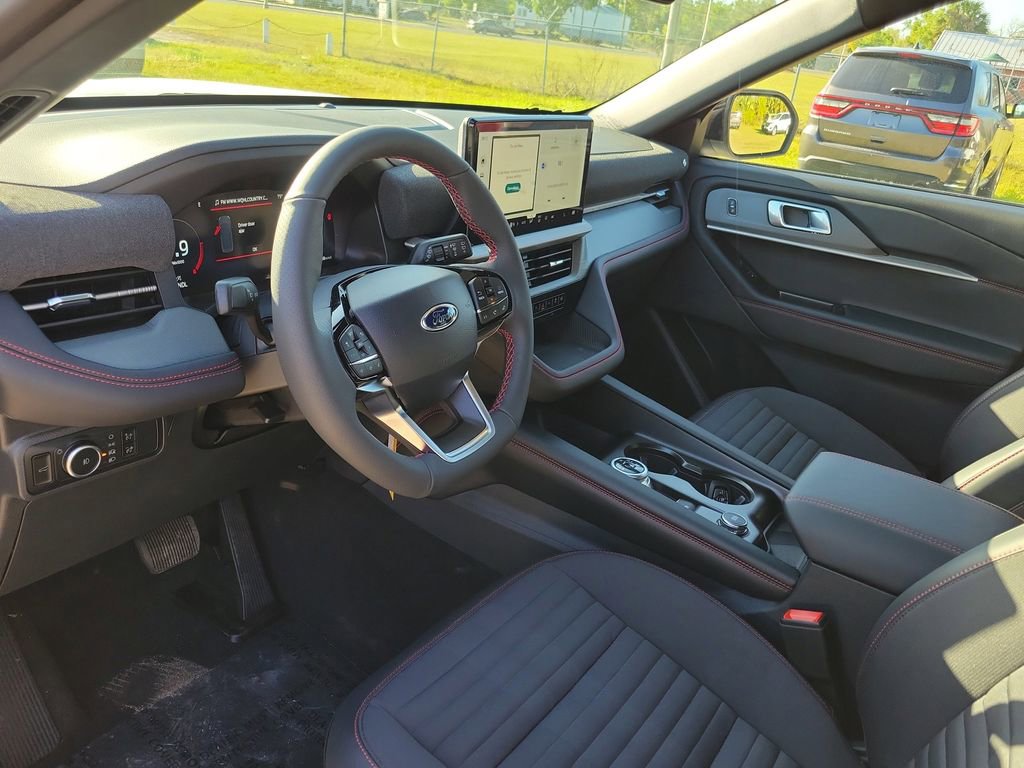 New 2026 Ford Explorer ST-Line image 7