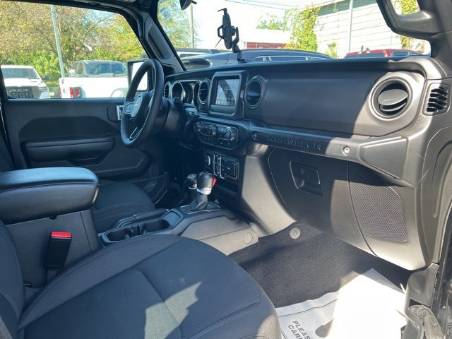 Used 2023 Jeep Wrangler Sport S image 12