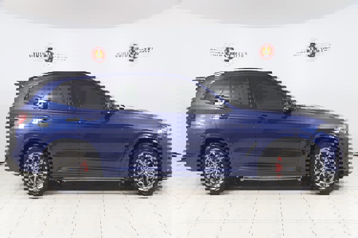 Used 2023 BMW X3 M40i image 2