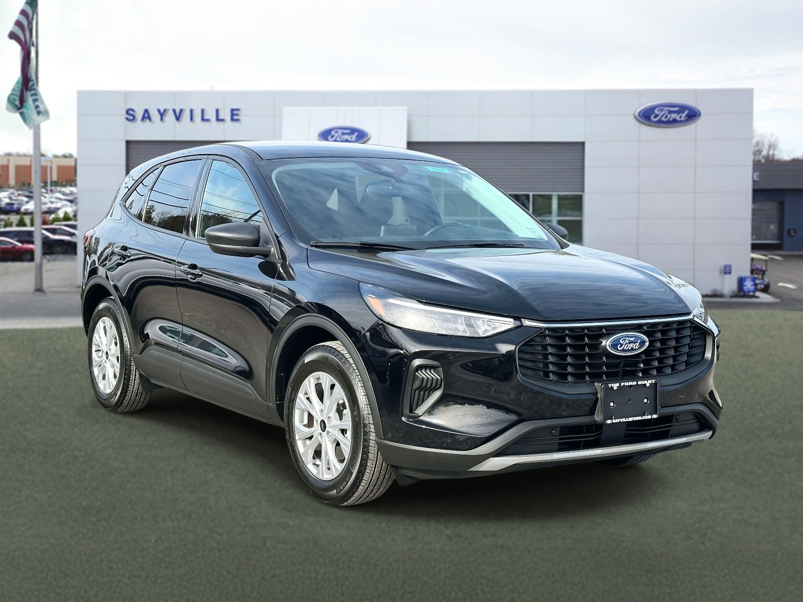 Used 2025 Ford Escape Active w/ Cold Weather Package FWD image 6