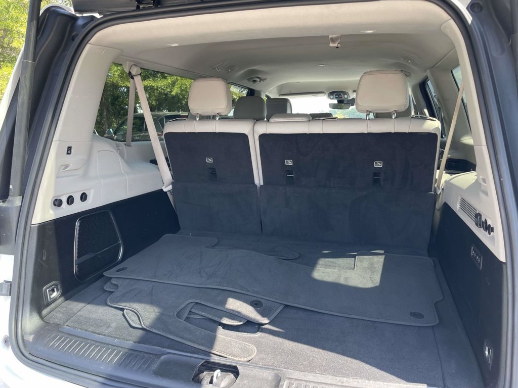 Used 2024 Jeep Wagoneer L Series II w/ Flexible Seating Group AWD/4WD image 11