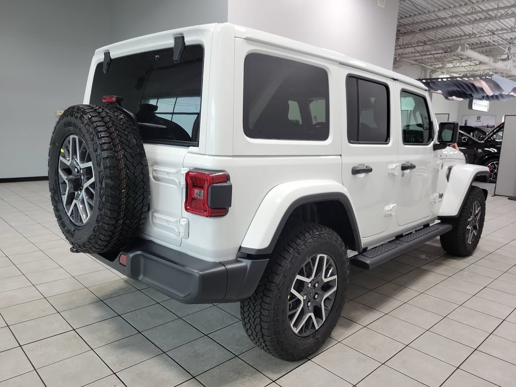 New 2026 Jeep Wrangler Unlimited Sahara w/ Technology Group AWD/4WD image 8