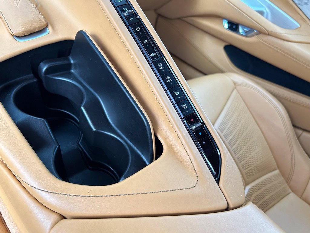Used 2021 Chevrolet Corvette Stingray Premium Conv w/ Z51 Performance Package RWD image 38