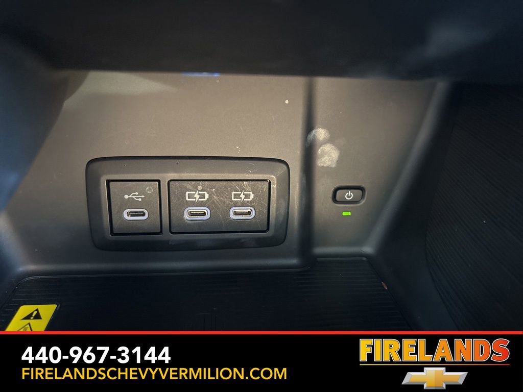 Used 2024 Toyota Venza Nightshade AWD/4WD image 23