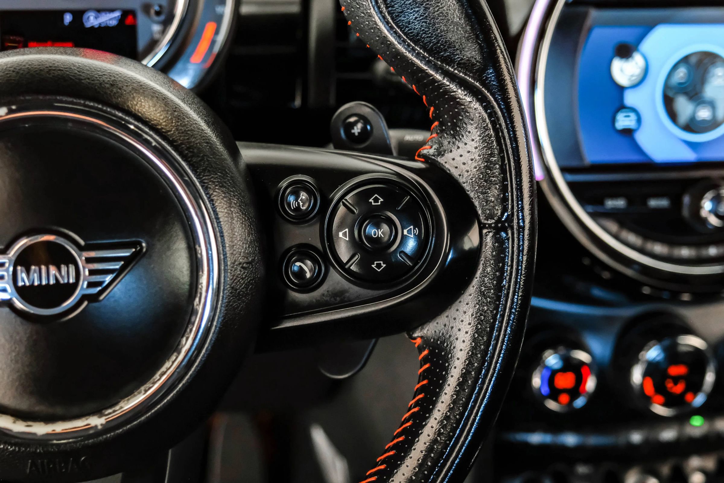 Used 2019 MINI Cooper S FWD image 14