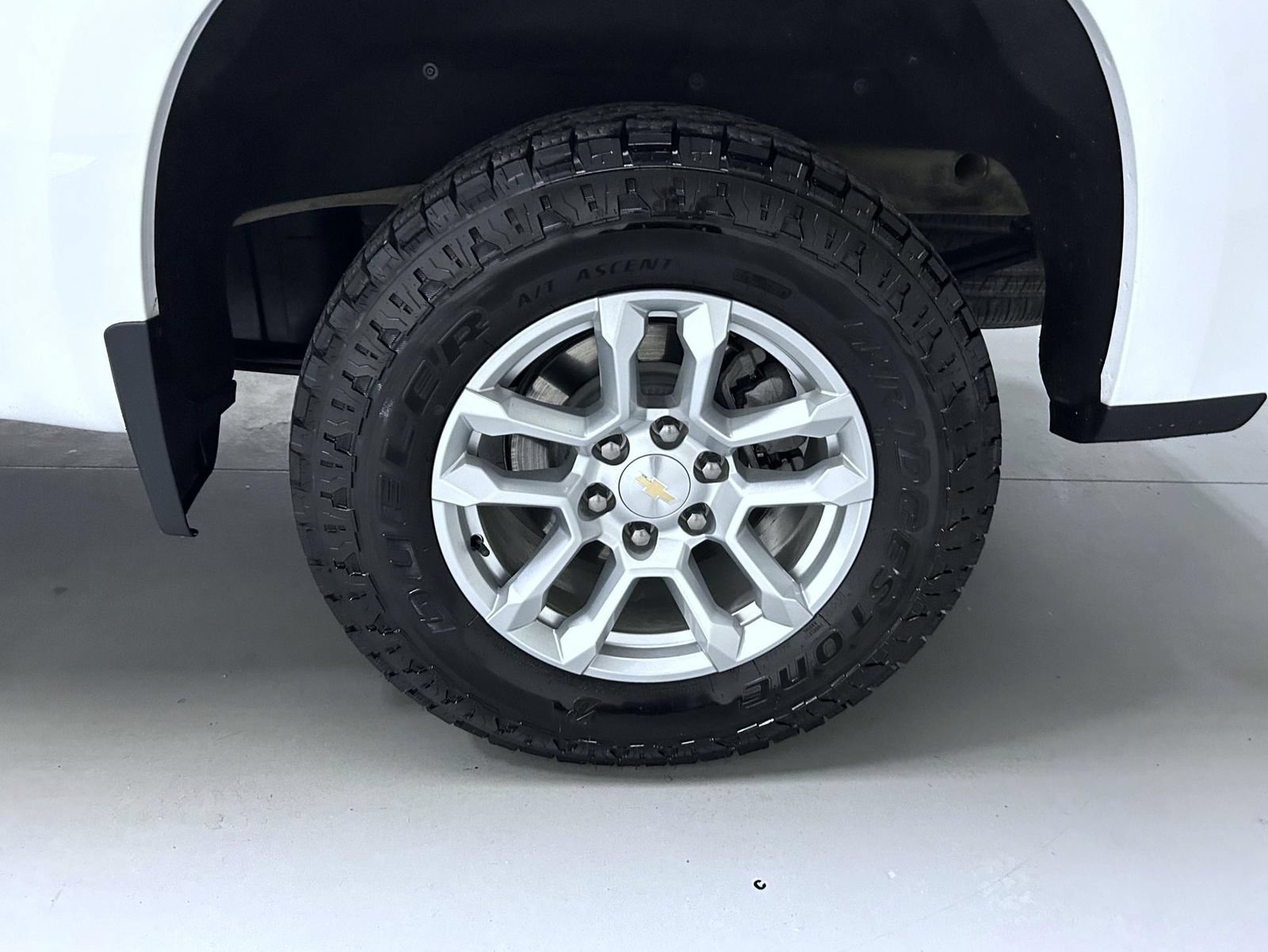 Used 2023 Chevrolet Silverado 1500 W/T w/ WT Value Package AWD/4WD image 22